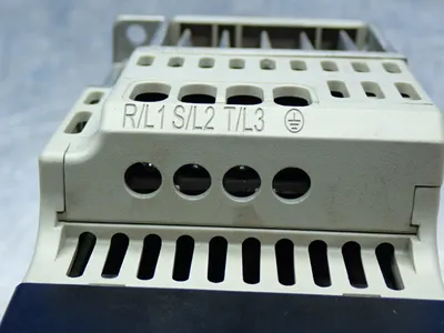 USED ALLEN BRADLEY 22FV2P5N103