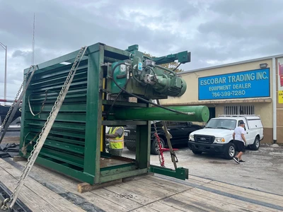 USED 2002 PTR    LOAD KING 2300HD