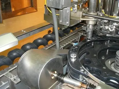Pneumatic Scale 16 Head Capper