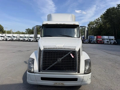 Used 2015 VOLVO VNVNL Conventional trucks Indiana US | Miedema Asset Management Group #1414652
