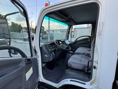 Used 2019 ISUZU NQR Reefer Trucks Florida US | Truck and Van Outlet #1509201