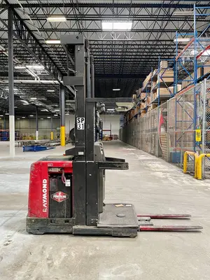 Used 2012 RAYMOND 550-OPC30TT Order Pickers Texas US | TB Forklifts #1274905