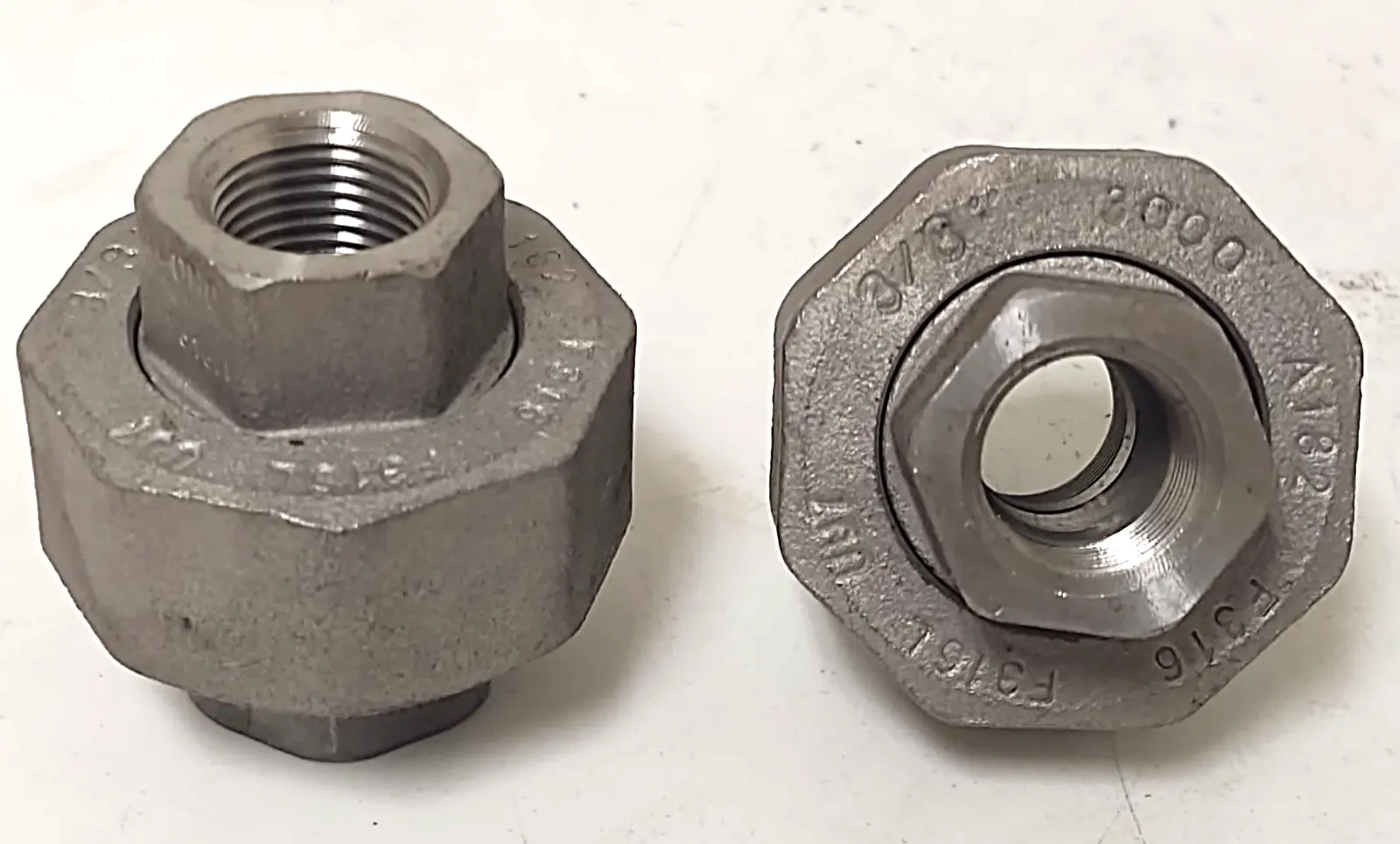 NEW OMC 316-SS-UN-3/8NPT-3000