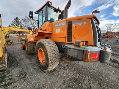 Used 2015 DOOSAN DL220-3 Wheel Loaders | Abele Tractor #1342917