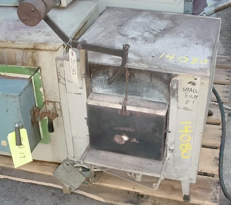 Used HOSKINS ELECTRIC  LAB T T FURNACE TABLE TOP FURNACE Box Type Furnaces New Jersey US | Champion Trading Corporation #423697