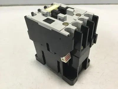 USED ALLEN BRADLEY 100-A12ND3 SER B