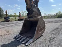 Used 2021 CASE CX750D Crawler Excavators Pennsylvania US | Iron Exchange Equipment Solutions #1353778