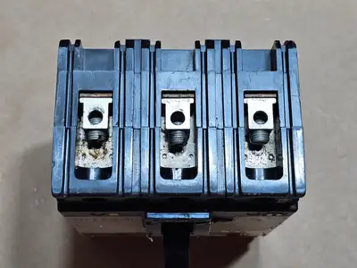 USED SQUARE D FHP3601513M