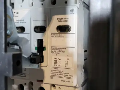 USED EATON SVX002A1-5A4N1