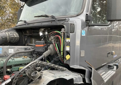 USED 2014 VOLVO VNL 6X4