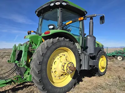 USED 2011 JOHN DEERE 8285R