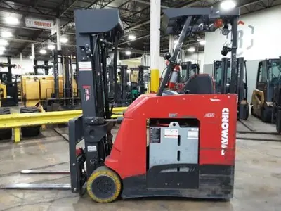 USED 2022 RAYMOND 425-C50QM