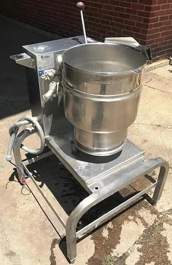 Used 2004 GROEN KETTLE USED TABLE TOP HAND TILT 20 QUART CAPACITY WITH STAND – ELECTRIC TBD-20 Cooking Kettles | P & K Equipment Inc. #466523
