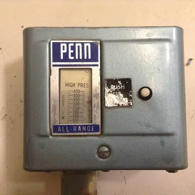 USED JOHNSON CONTROLS P70DA-1