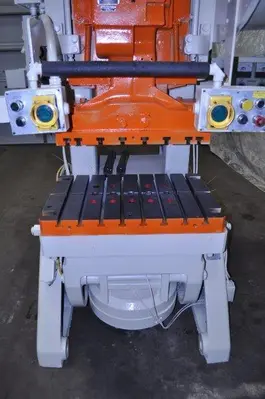 MINSTER #7 OBI OBI / Gap Frame Press | Universal Press (4)