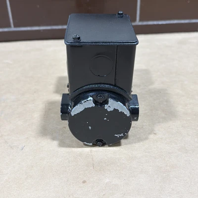 USED Leeson CM30D18NZ5C