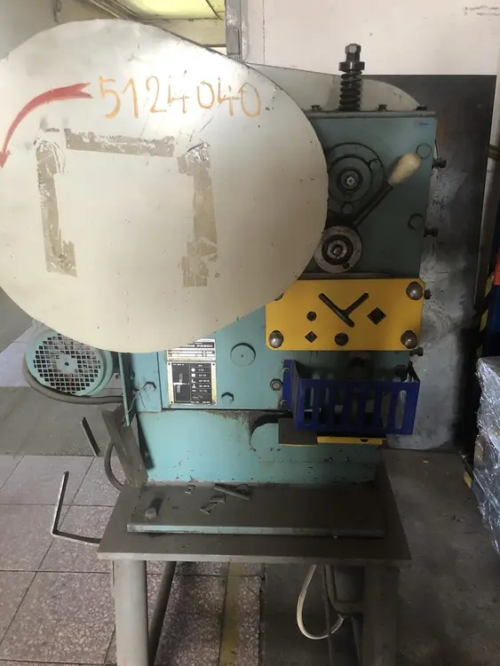 Used 1987 PIESOK NPM 10 Angle & Bar Shears CZ | Amaron s.r.o. #1061578