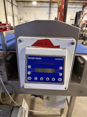 SAFE LINE METAL DETECTOR