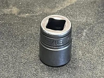 Snap on Tools F181 9/16" SAE Flank Drive Shallow Socket 3/8" Drive 12 Point USA