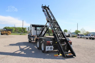 New | in-Stock 2025 MACK GRANITE 64BR Rolloff Trucks Texas US | Roll Off Truck World #1491919