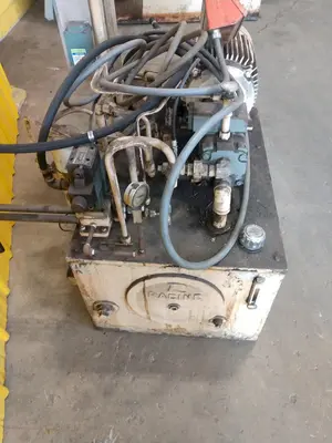 USED OILGEAR PVW2S3SAYCNNN