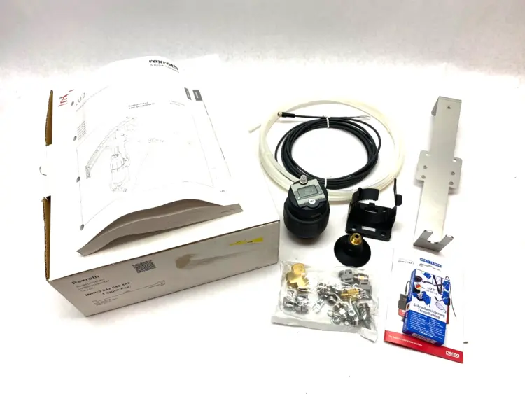 New | in-Stock Bosch Rexroth Automatic Lubrication Unit LU 2 w/ Manual Lubrication Equipment Michigan US | Maverick Industrial Sales #1462660