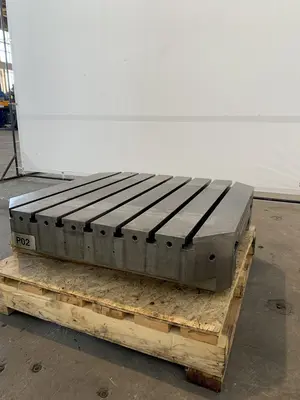32" X 32" T SLOTTED TRANSFER TABLE. STOCK # 0846422