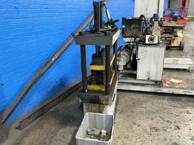 Used _UNKNOWN_ _UNKNOWN_ Hydraulic Presses Ohio US | HGR 24 #1406316