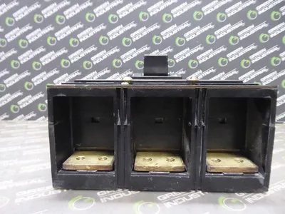 Square D MHL3612001212 Circuit Breaker 600VAC 250 VDC 1200A S2 Used