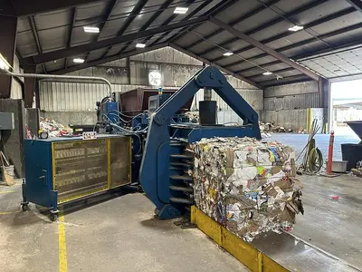 USED AMERICAN BALER 8043 12-150F AUTO-TIE BALER