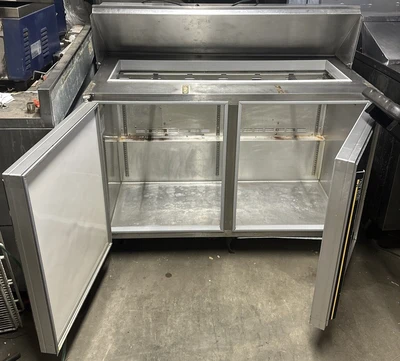 174-0100 Silver King SKP48/12 48” Self Contained Sandwich Prep Table Cooler