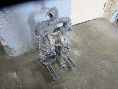1.5" Wilden Pump, M4, plastic and aluminum