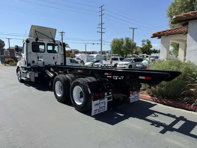 Used 2018 FREIGHTLINER CASCADIA 112 Hooklifts & Roll-Offs California US | Commerce Truck Equipment Sales #1548727