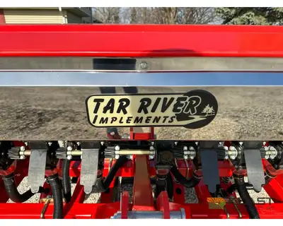 Used TAR RIVER _UNKNOWN_ Food Plot Seeders Iowa US | Keast Enterprises #1360509