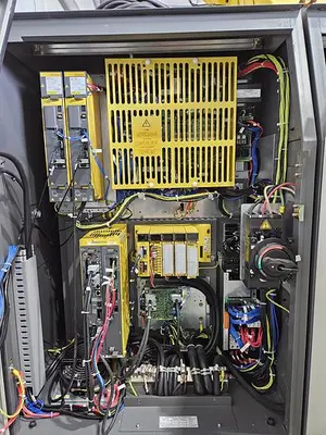 USED 2010 FANUC M-2000IA/1200