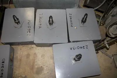 Used VIBRO DYNAMIC 16M2100 Isolation Pads Ohio US | D & D Industries #1411828
