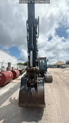 Used 2024 HYUNDAI HX210AL Crawler Excavators Florida US | National Equipment Dealers #1422291