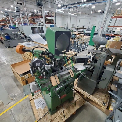 USED 1990 Hybco 3000, SONY 2X DRO, OPTICAL COMPARATOR