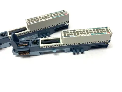 Used SIEMENS SIMATIC ET 200SP BASE UNIT BU15-P16+A10+2D, BU PLC Chassis | Maverick Industrial Sales #1110825