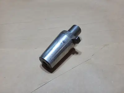 USED UNIVERSAL ENGINEERING 80342