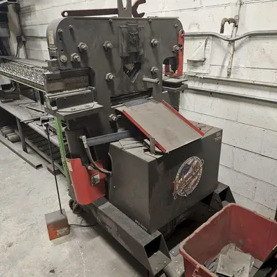 USED 2013 EDWARDS 55 TON