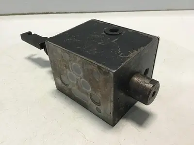 USED PARKER D3T1H21X4544