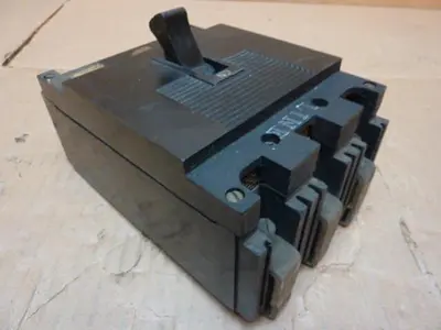 USED SQUARE D 999370