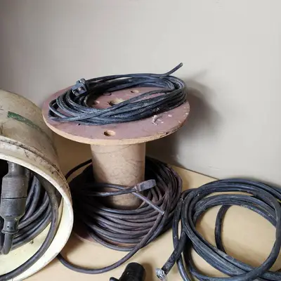 Miscellaneous Electrical Cables and Components