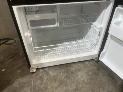 Used LG FREEZER ON BOTTOM Refrigerators Michigan US | Miedema Asset Management Group #1425137