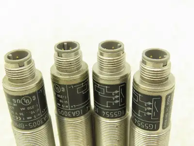 IFM IG5554 IGA3005-BPKG/US Inductive Proximity Sensor M18 X 1 Thread Lot of 4