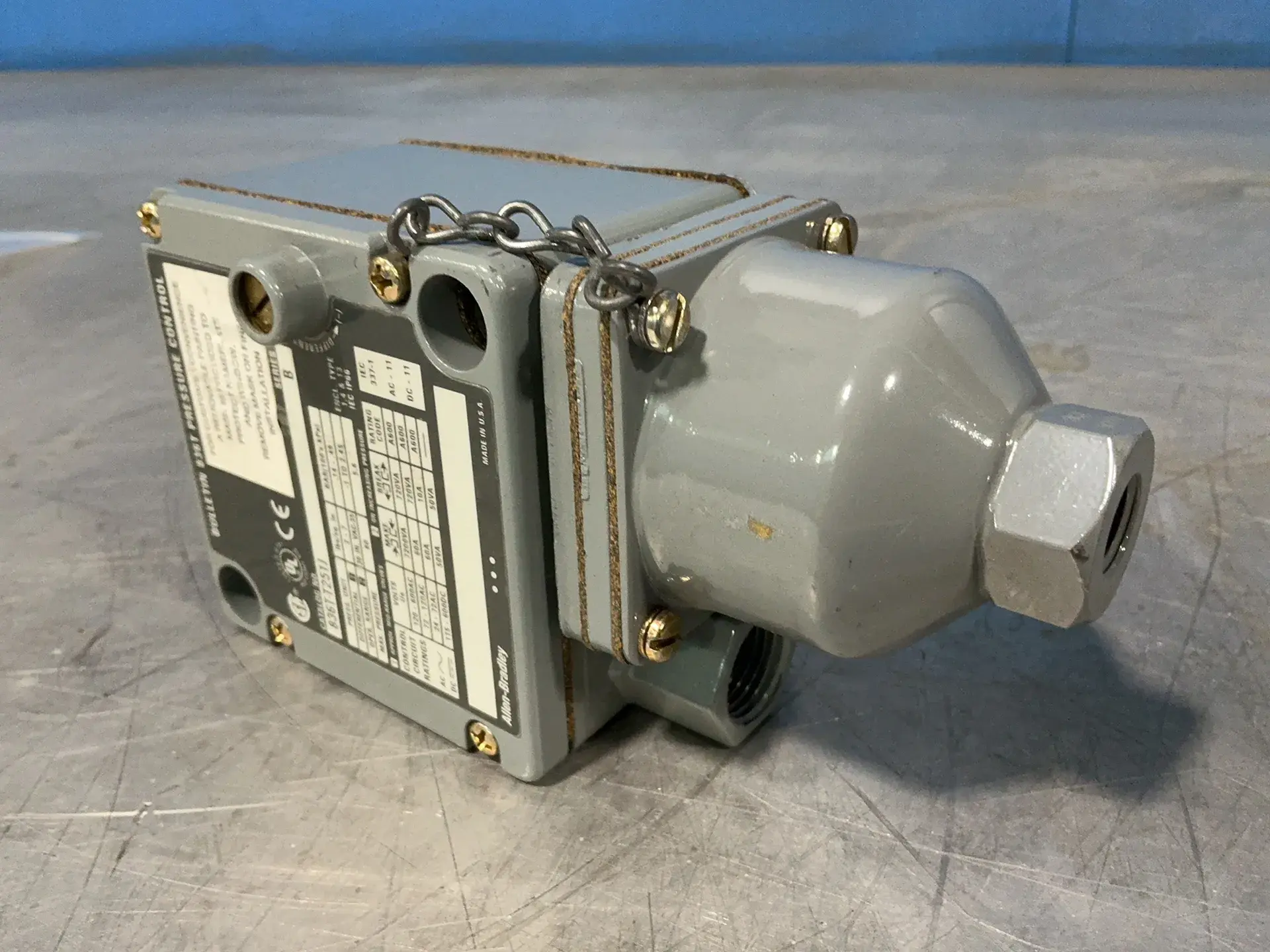 Used ALLENBRADLEY 836TT251J Pressure Switches Ohio US | HGR 24 #1507637
