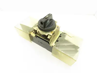 Mitsubishi Electric NF 400CS Circuit Breaker 600V 300A 3 Pole W/Lock Mechanism