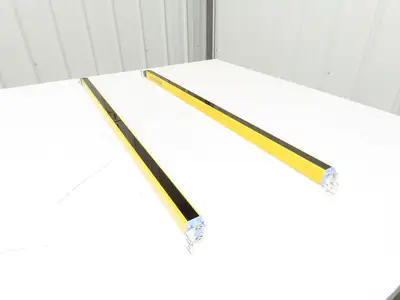 Schmersal SLC440COM-ER-0890-14 Safety Light Curtain Transmitter & Receiver Set