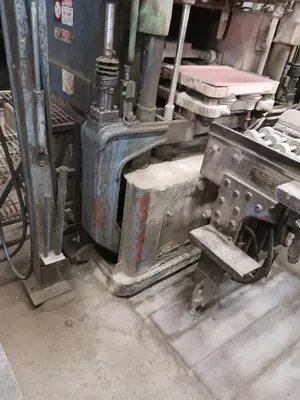 Used 1985 COLUMBIA 22 PIT STYLE Block Making Machines Quebec CA | DIT Equip #1412428